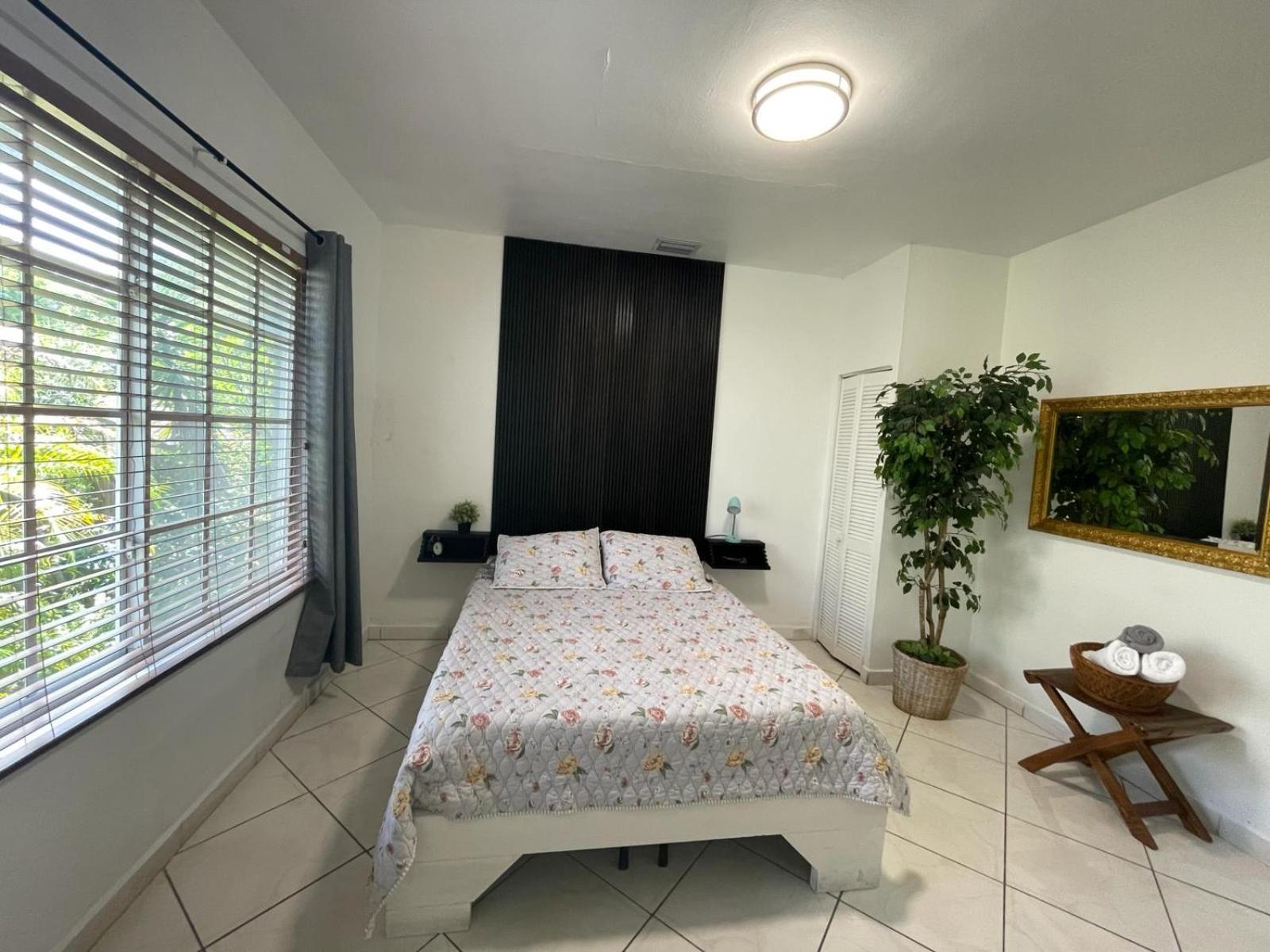 Private Suite Next To Calle Ocho Маями Екстериор снимка